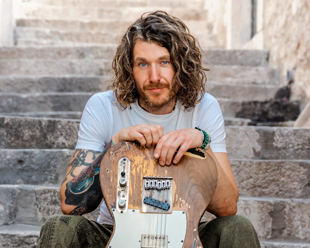 DOM MARTIN BAND (GB)